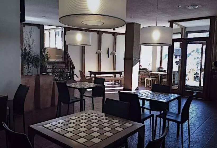 Fotos del hotel Edelweiss Candanchú:  14