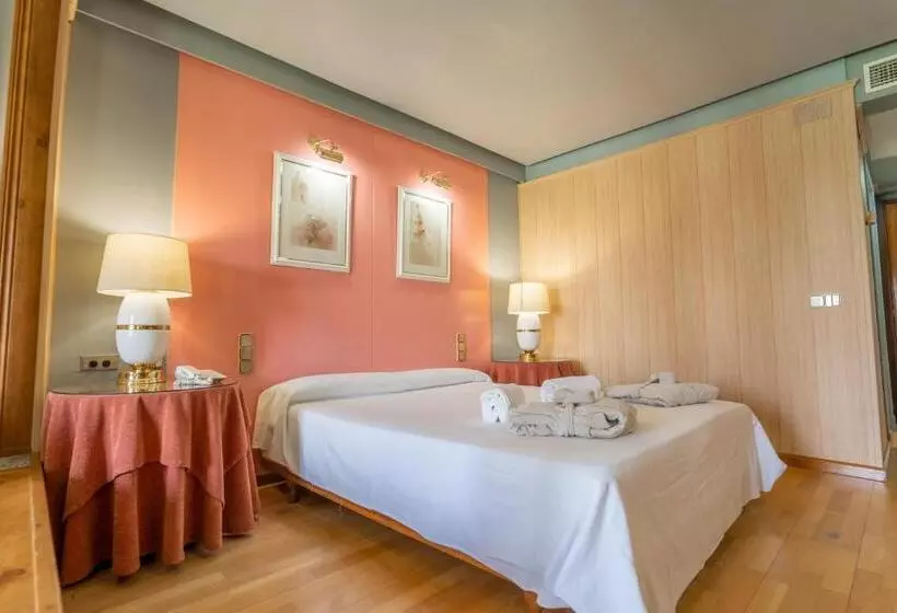 Fotos del hotel Escuela Fuentemar:  12