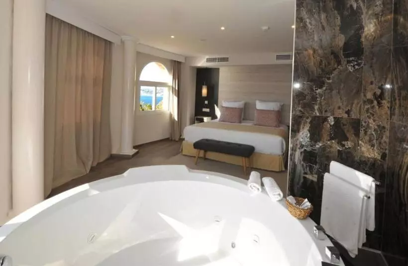 Fotos del hotel Salobreña Suites:  21