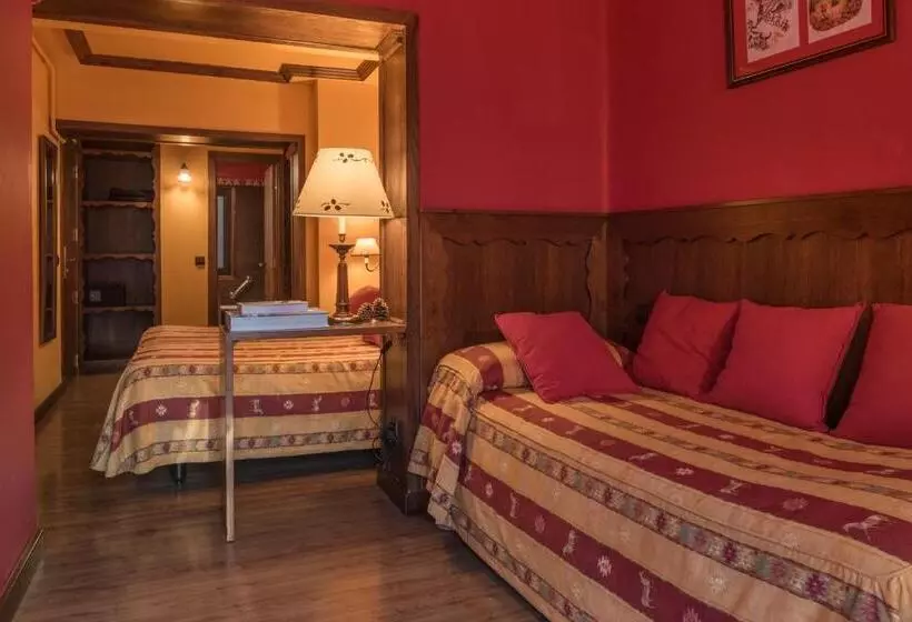 Fotos del hotel Aran La Abuela:  8