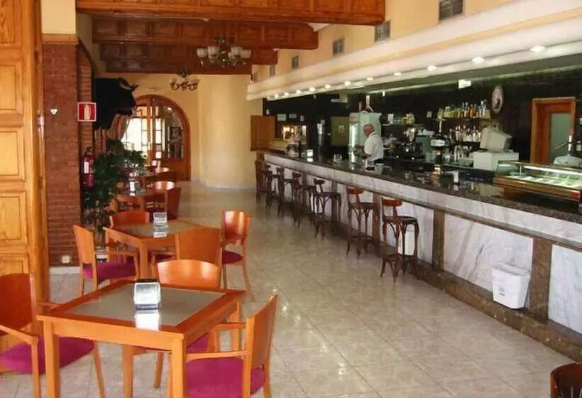 Fotos del hotel Entresierras:  5