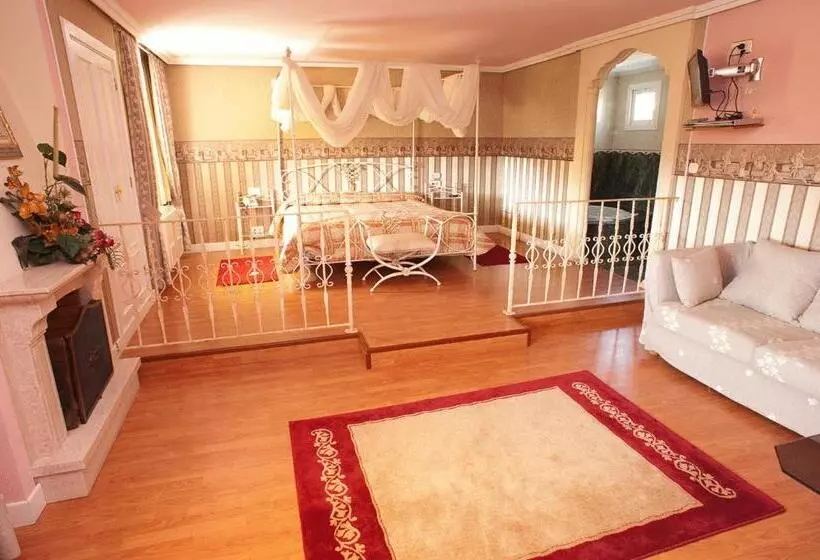 Fotos del hotel Holiday:  15