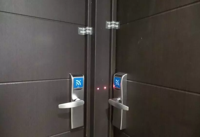 Fotos del hotel Moderno Puerta Del Sol:  13