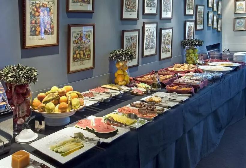 Fotos del hotel Moderno Puerta Del Sol:  9