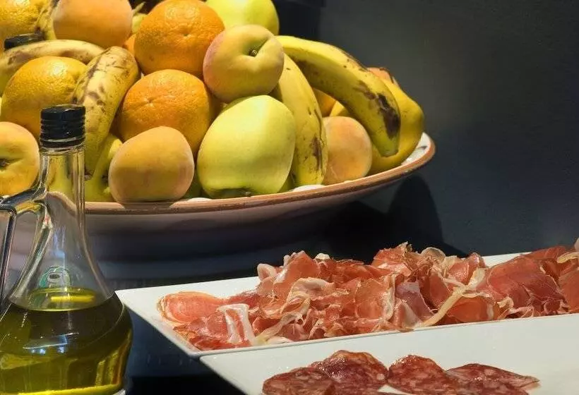 Fotos del hotel Moderno Puerta Del Sol:  2