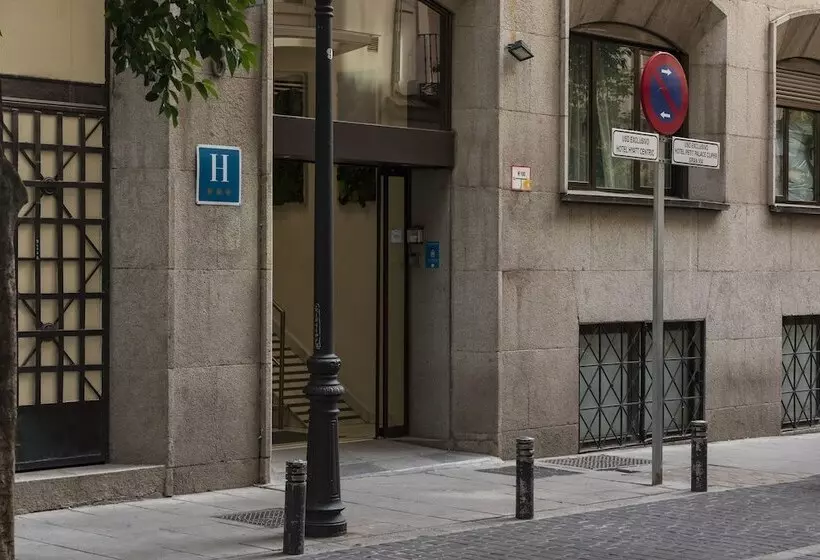 Fotos del hotel Petit Palace Cliper-gran Vía:  2