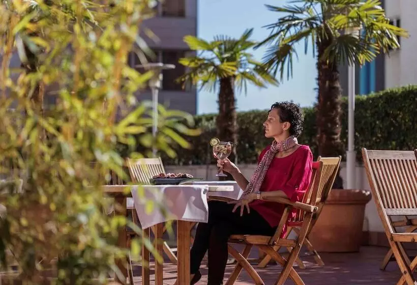 Fotos del hotel Pullman Madrid Airport & Feria:  10