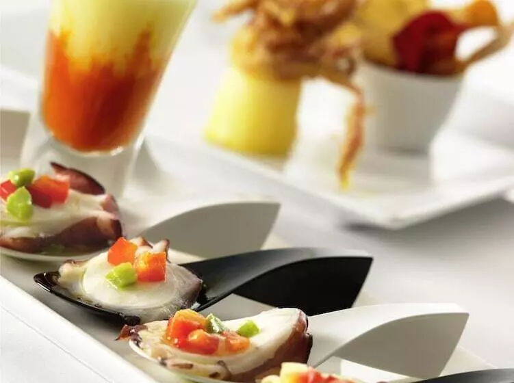 Fotos del hotel Pullman Madrid Airport & Feria:  11