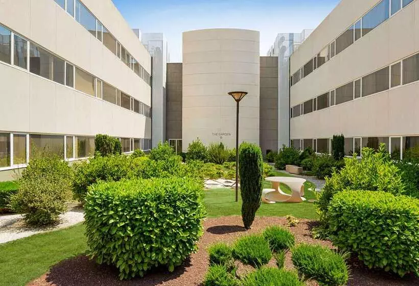 Fotos del hotel Ramada By Wyndham Madrid Tres Cantos:  7