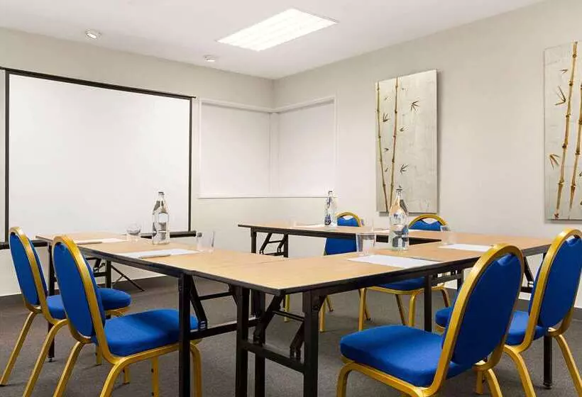 Fotos del hotel Ramada By Wyndham Madrid Tres Cantos:  5