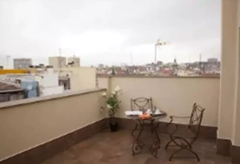 Fotos del hotel Sterling:  5