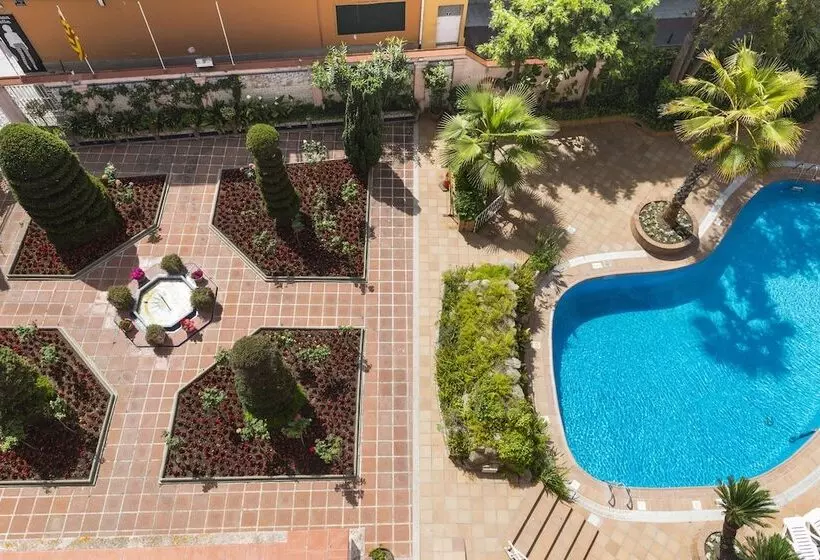 Guitart Rosa  Adults Only