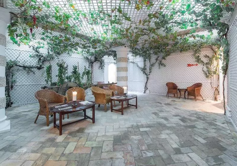 Fotos del hotel Las Casas De La Judería:  6