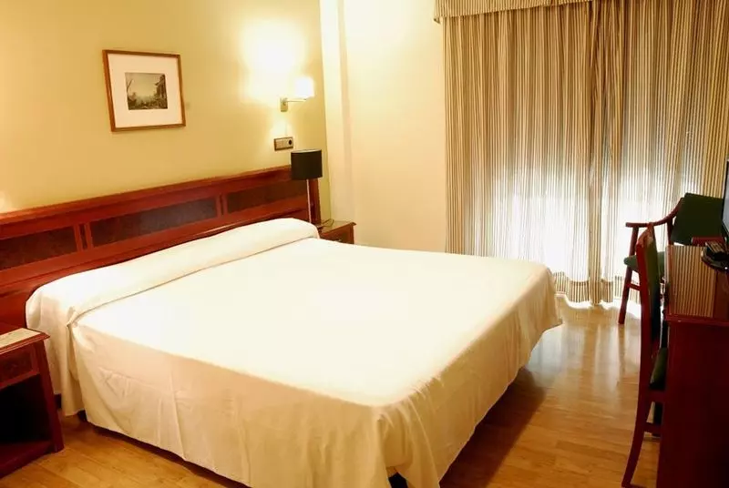 Fotos del hotel Reyes Católicos:  7