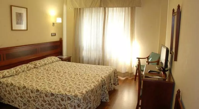 Fotos del hotel Reyes Católicos:  9