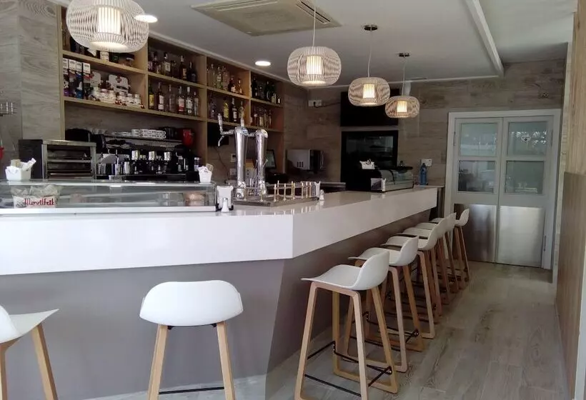 Fotos del hotel Abril:  16