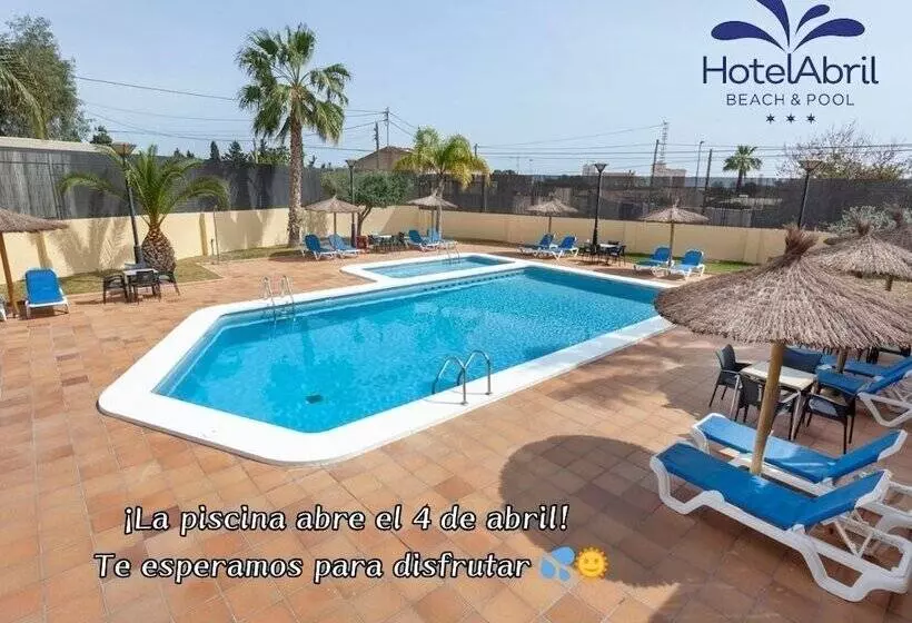 Fotos del hotel Abril:  4