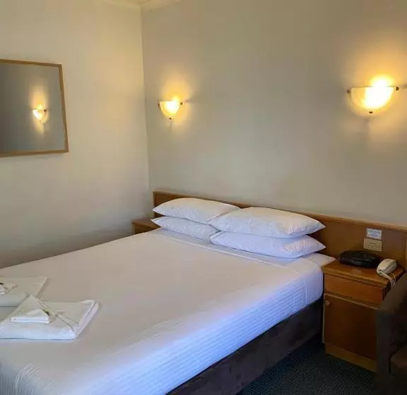 Fotos del hotel Aviators Lodge:  8