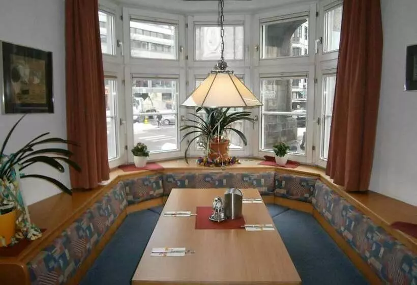 Fotos del hotel Goldene Krone Innsbruck:  3