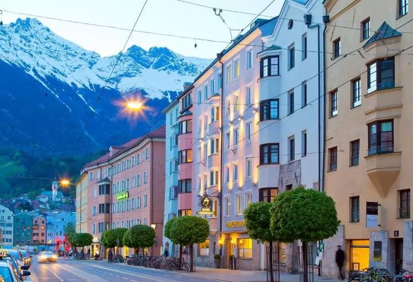 Maximilian  Stadthaus Penz