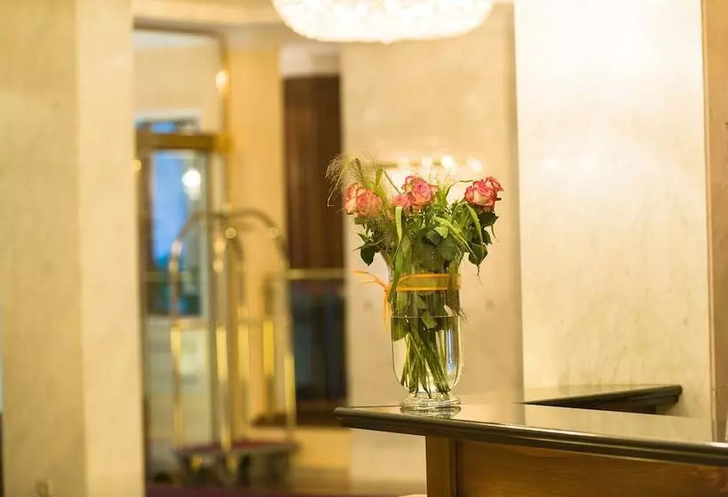 Fotos del hotel Norica  Thermens Gastein Mit Dem Bademantel Direkt In Die Therme:  8