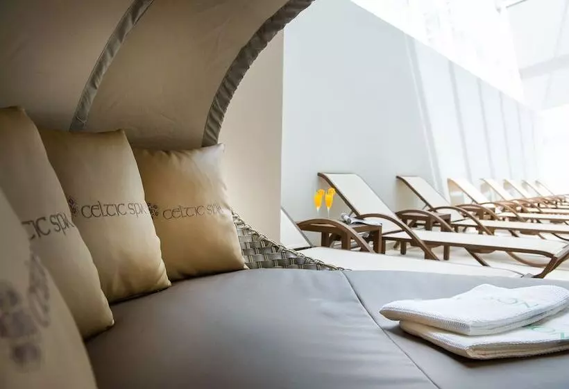 Fotos del hotel Norica  Thermens Gastein Mit Dem Bademantel Direkt In Die Therme:  16