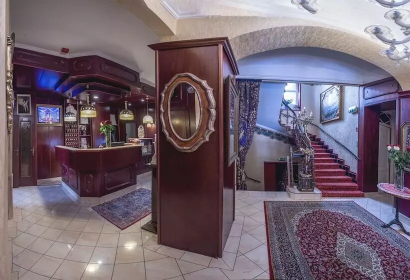 Fotos del hotel Urania:  6