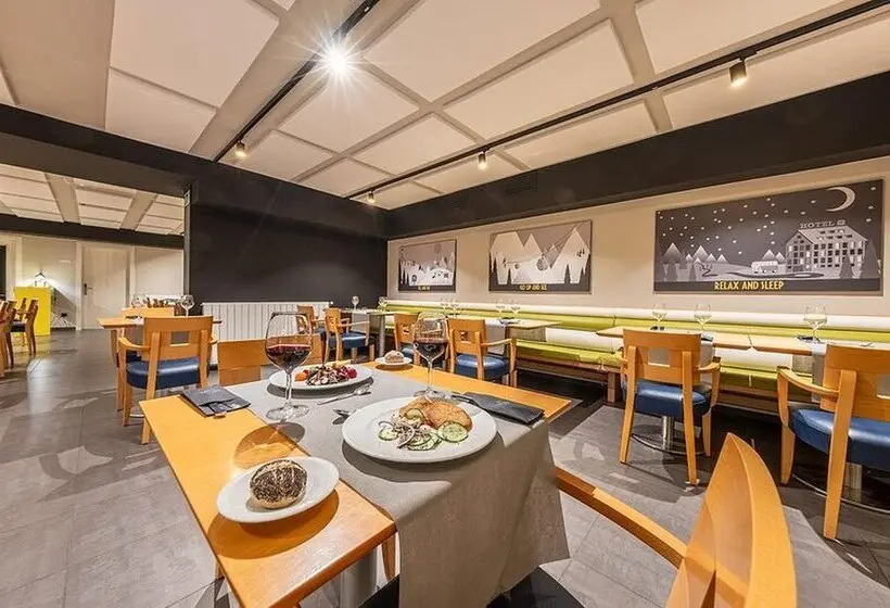 Fotos del hotel Cristina:  10