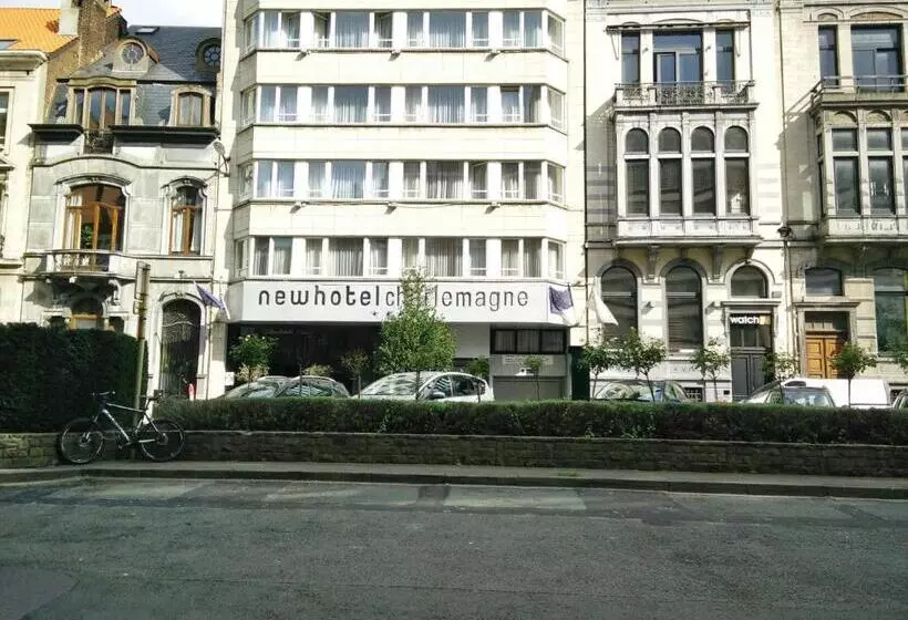 Fotos del hotel New  Charlemagne:  1