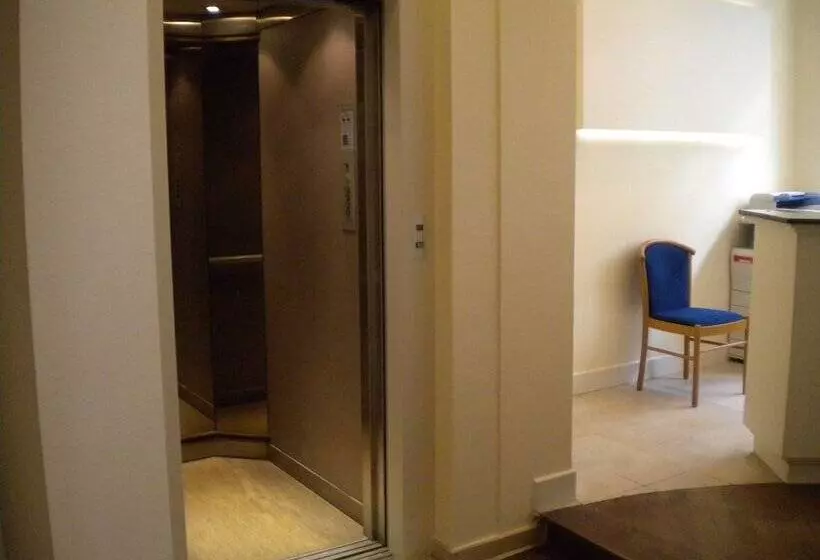 Fotos del hotel Queen Mary:  22