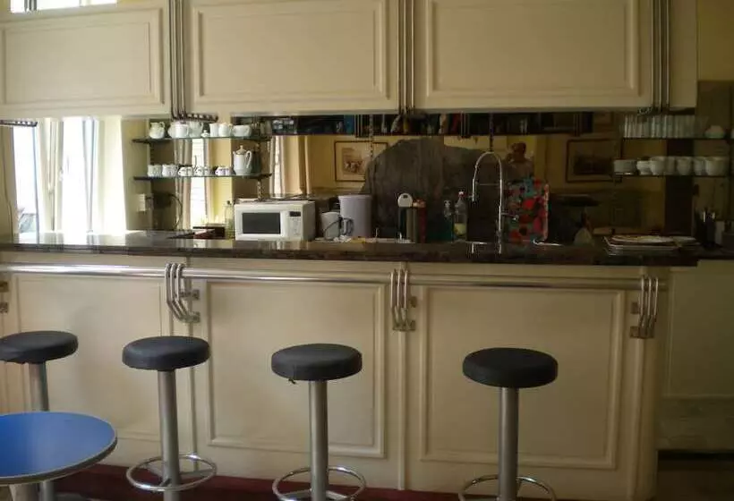 Fotos del hotel Queen Mary:  13