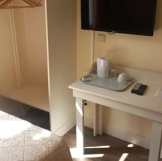 Fotos del hotel Queen Mary:  16