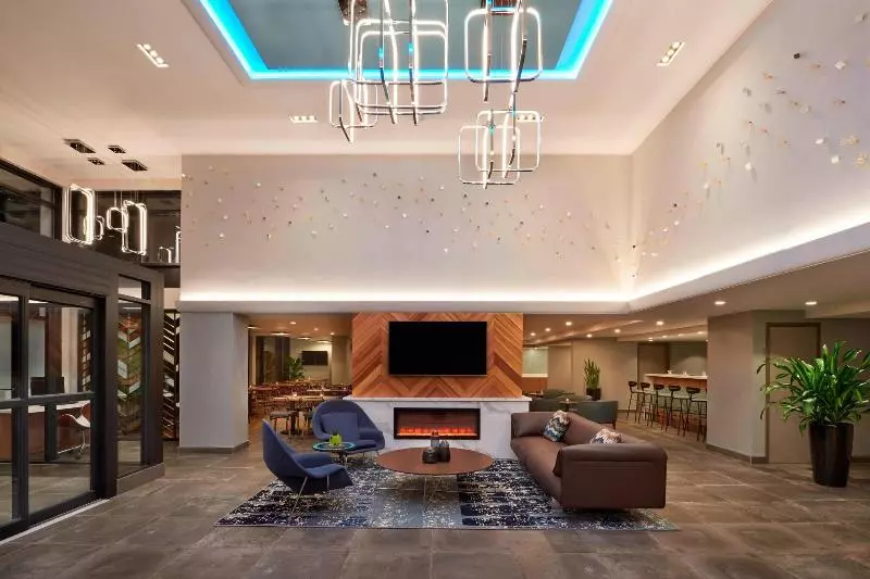 Fotos del hotel Fairfield Inn By Marriott Montreal Downtown:  2