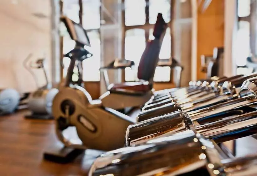 Fotos del hotel Grand Hotel Les Trois Rois:  2