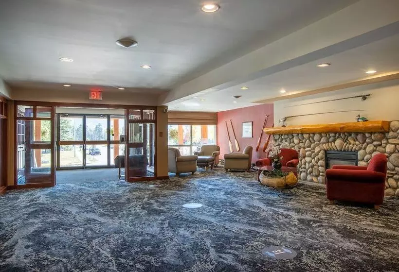 Fotos del hotel Lobstick Lodge:  3