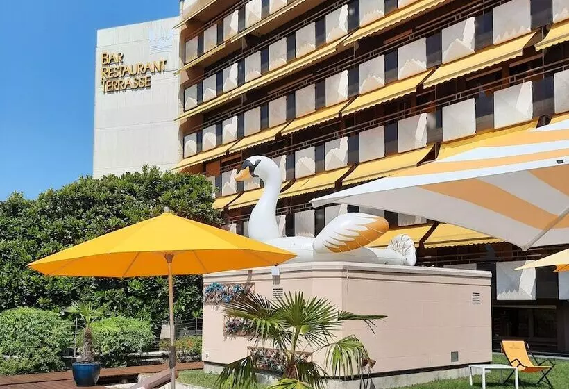 Royal Plaza Montreux & Spa