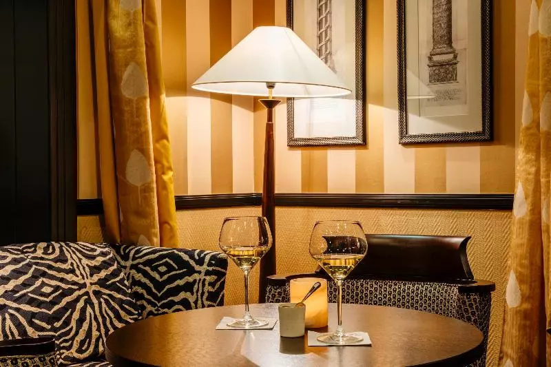 Fotos del hotel Small Luxury  Ambassador Zürich:  15