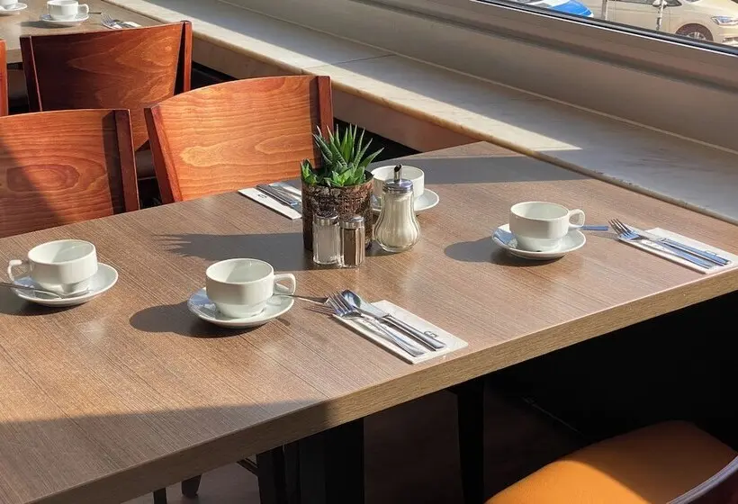 Fotos del hotel Novum Hotel Graf Moltke Hamburg:  4