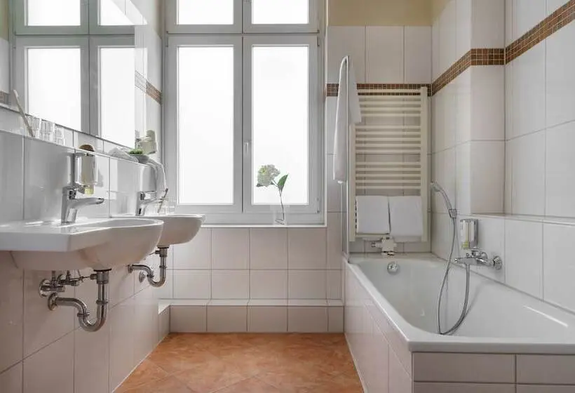 Fotos del hotel Novum Hotel Graf Moltke Hamburg:  12