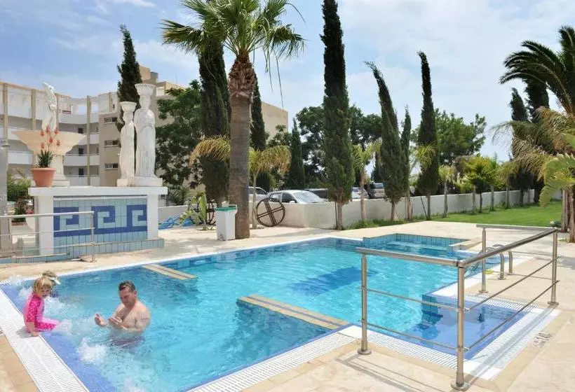 Fotos del hotel Chrystalla:  13