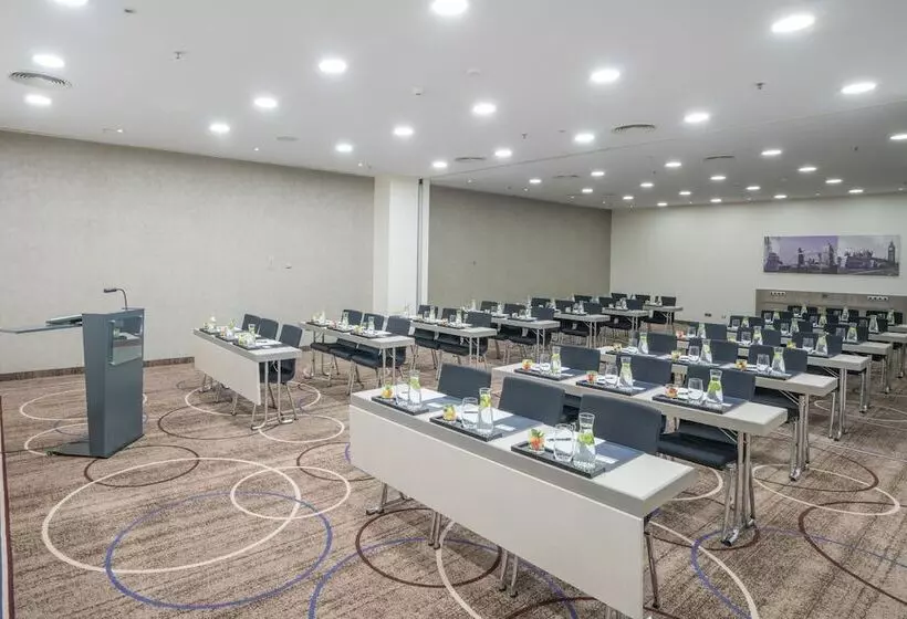 Fotos del hotel Crowne Plaza Berlin City Centre, An Ihg:  8