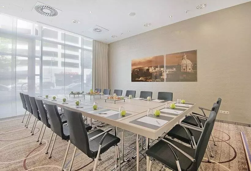 Fotos del hotel Crowne Plaza Berlin City Centre, An Ihg:  14