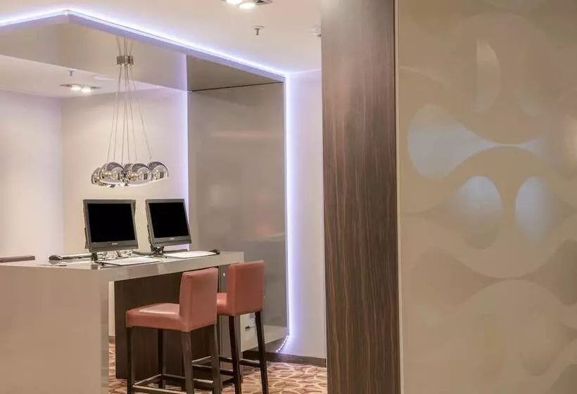 Fotos del hotel Crowne Plaza Berlin City Centre, An Ihg:  3