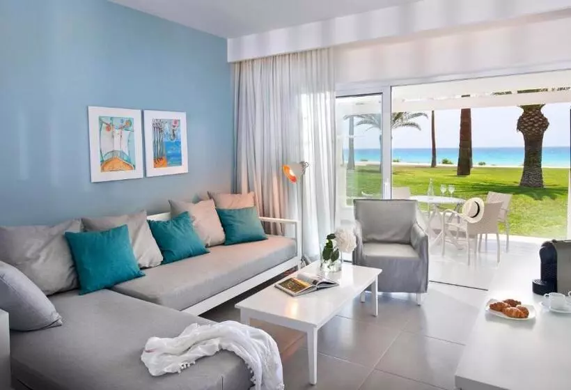 Fotos del hotel Nissi Beach Resort:  8