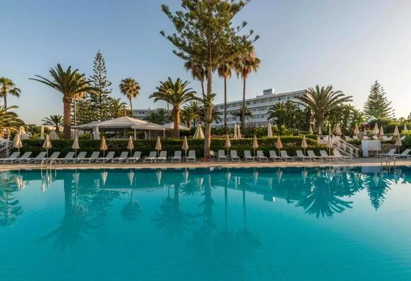 Fotos del hotel Nissi Beach Resort:  2