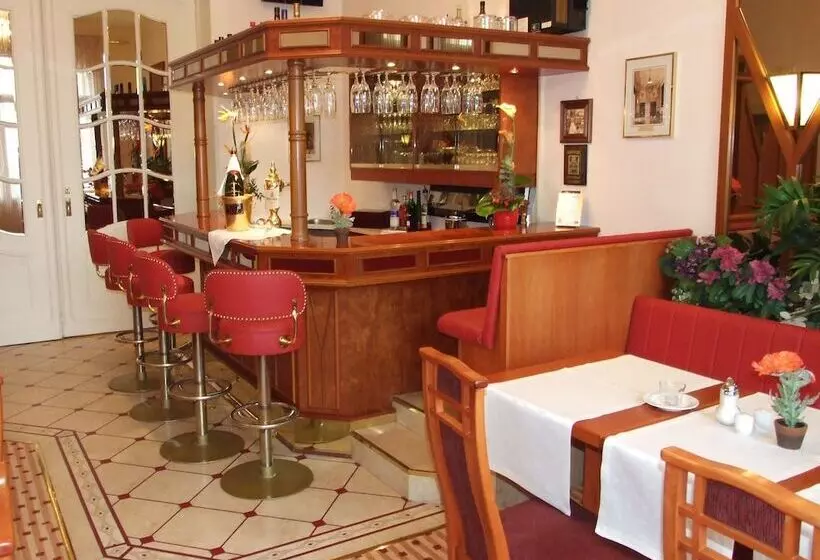 Fotos del hotel Schöneberg:  9