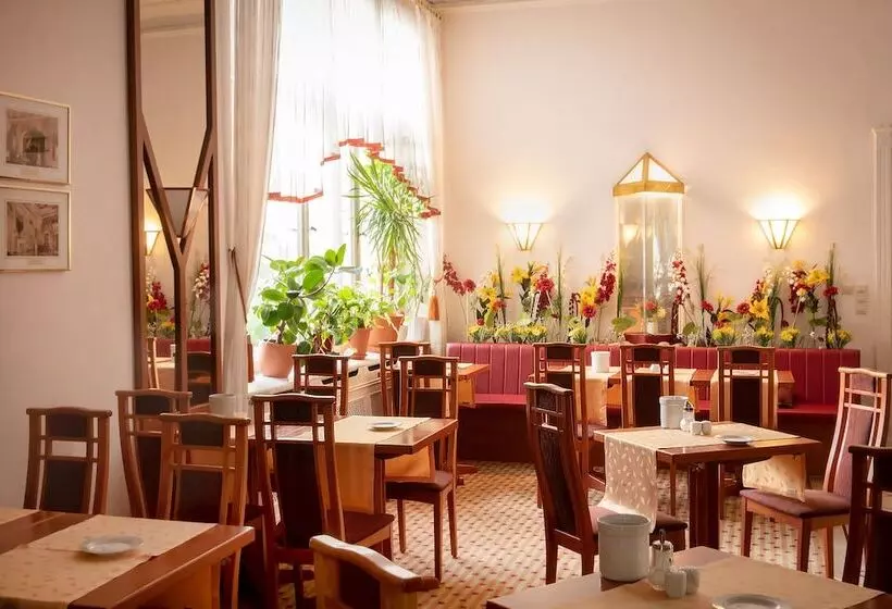 Fotos del hotel Schöneberg:  14