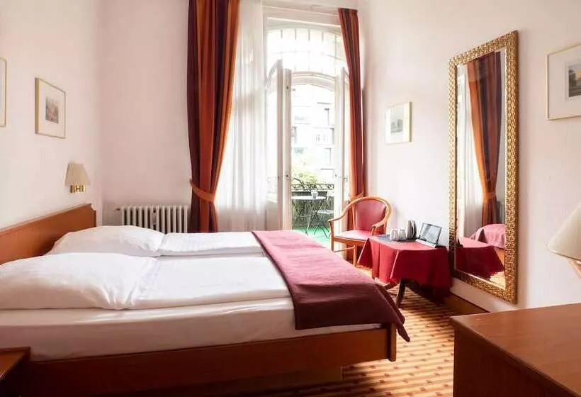 Fotos del hotel Schöneberg:  17