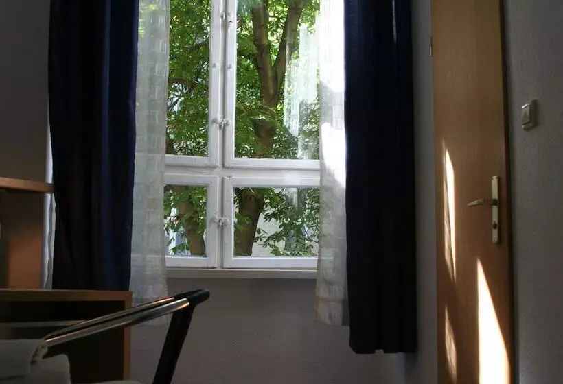 Fotos del hotel Seifert Berlin Am Kurfürstendamm:  3