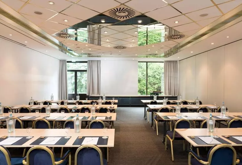 Fotos del hotel Essential By Dorint Bremenvahr:  23